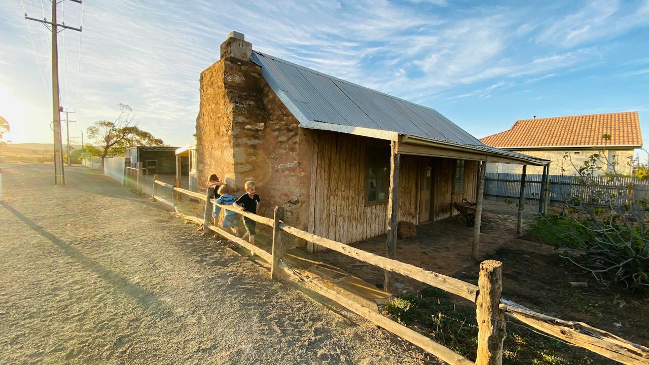 Early Settlers Cottage (Solly's Hut)