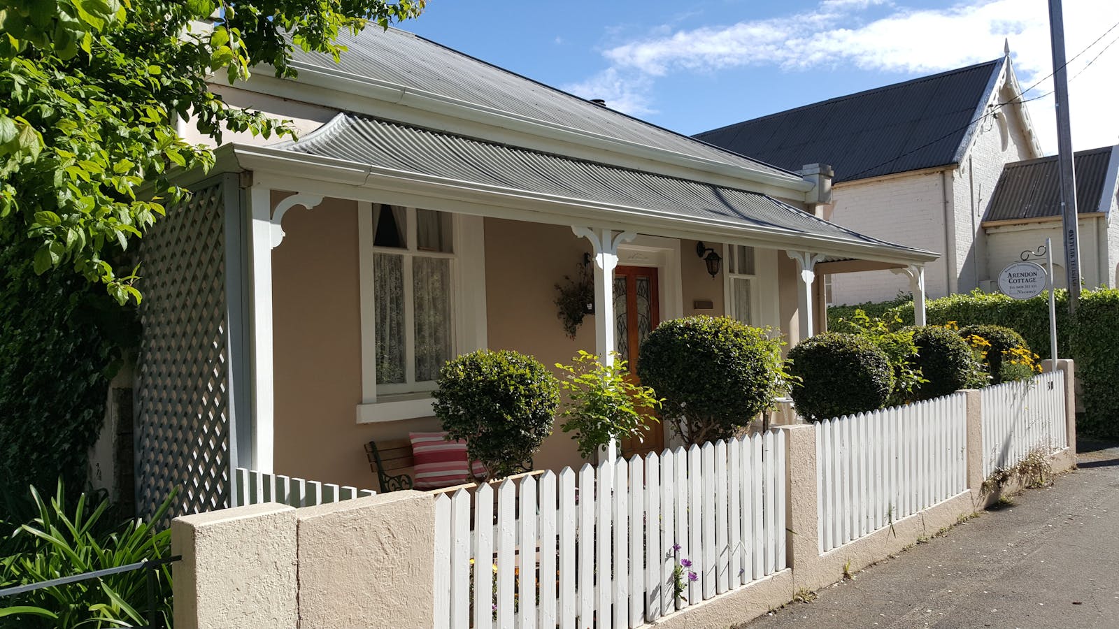 Arendon Cottage