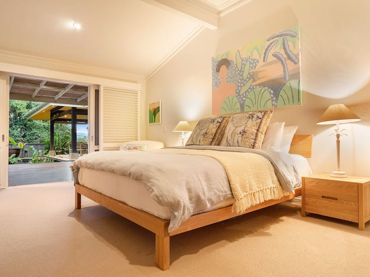 Bougainvillea House - Byron Bay - Master Bedroom