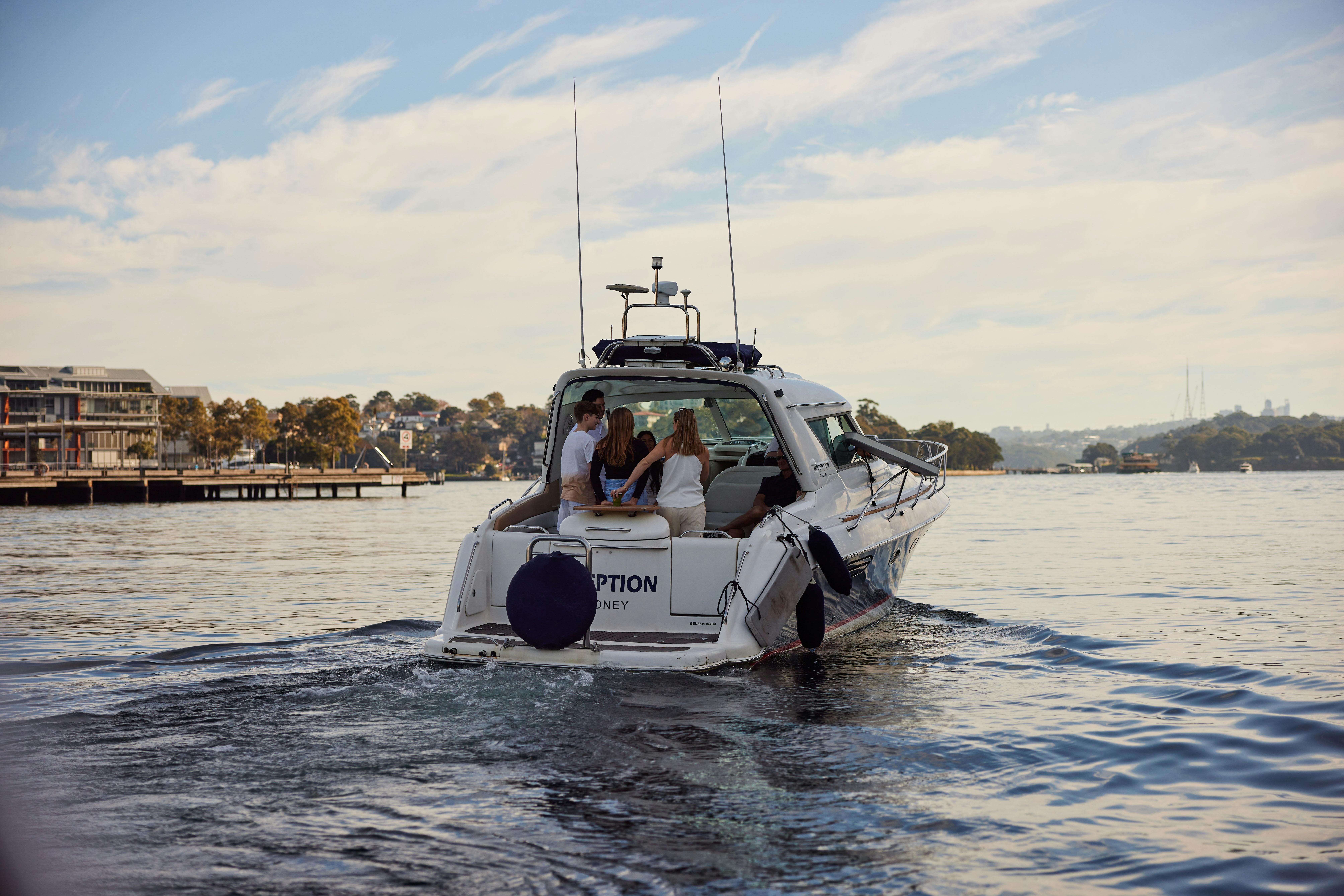 시드니 럭셔리 크루즈 MV 인셉션