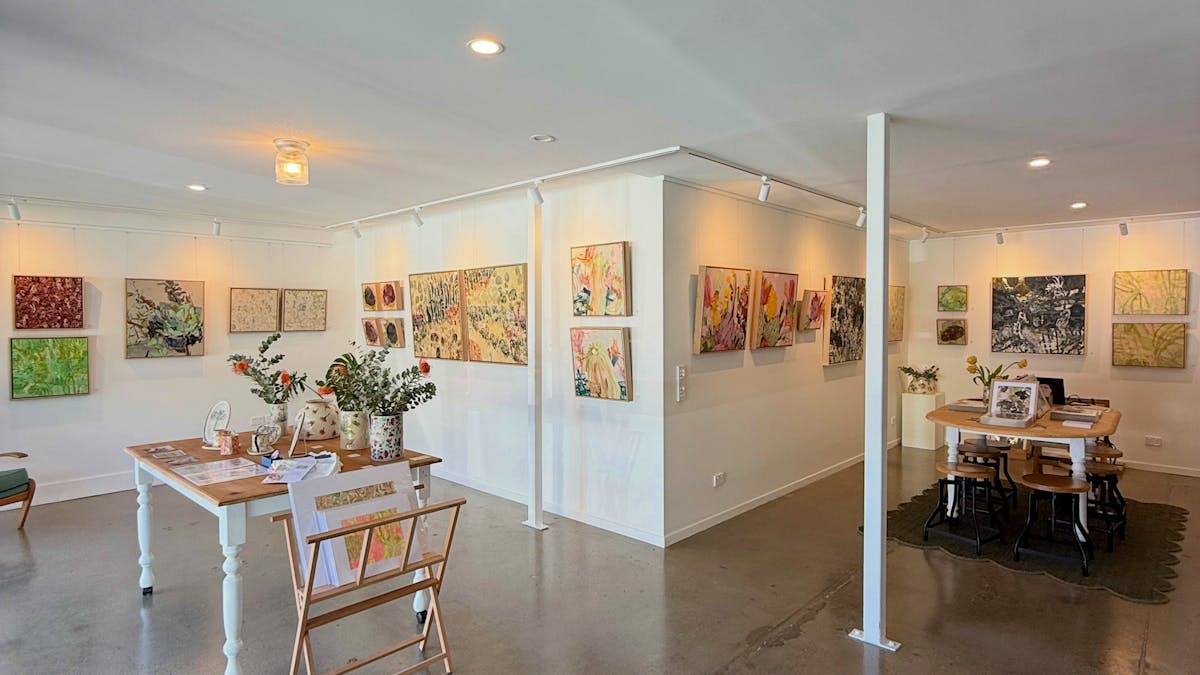 art gallery in currumbin gold coast
