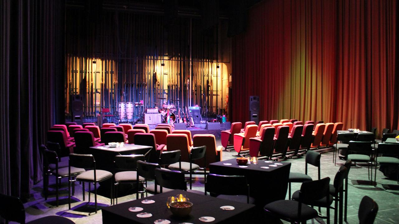 Middleback Arts Centre cabaret style seating