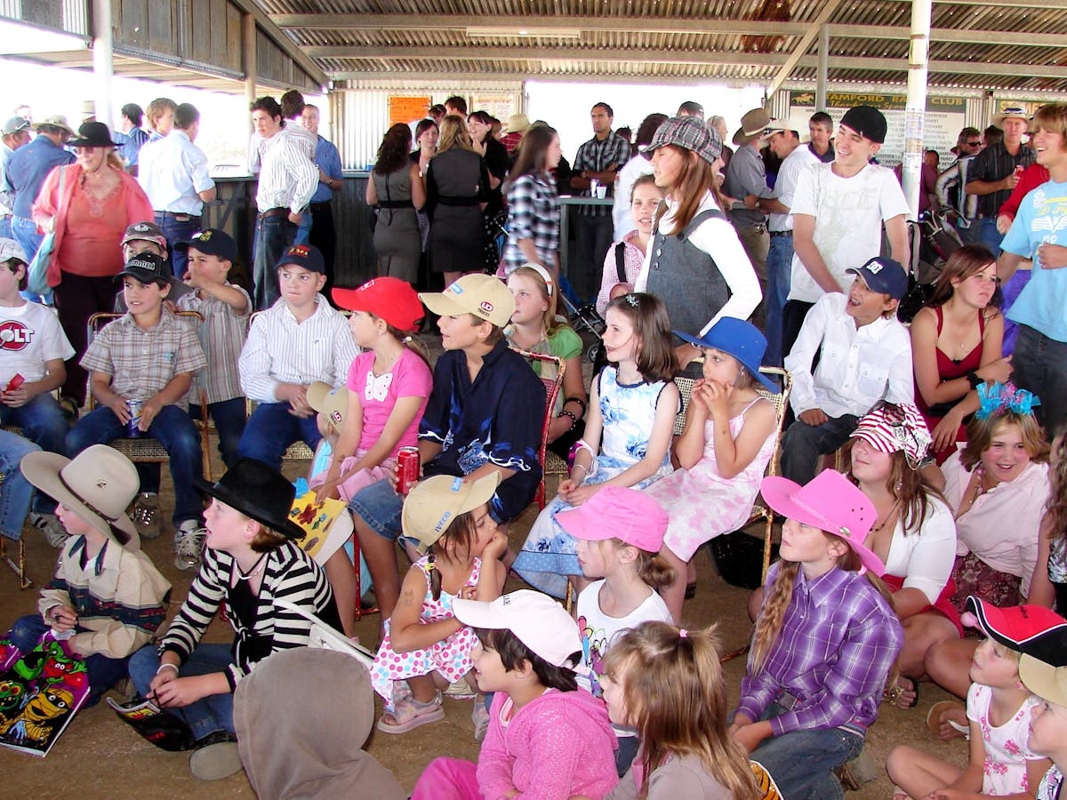 Crowd sitting at the races