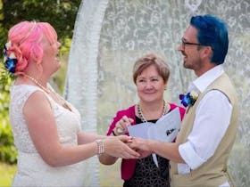 Hunter Valley Wedding Celebrant - Kathy Pynsent