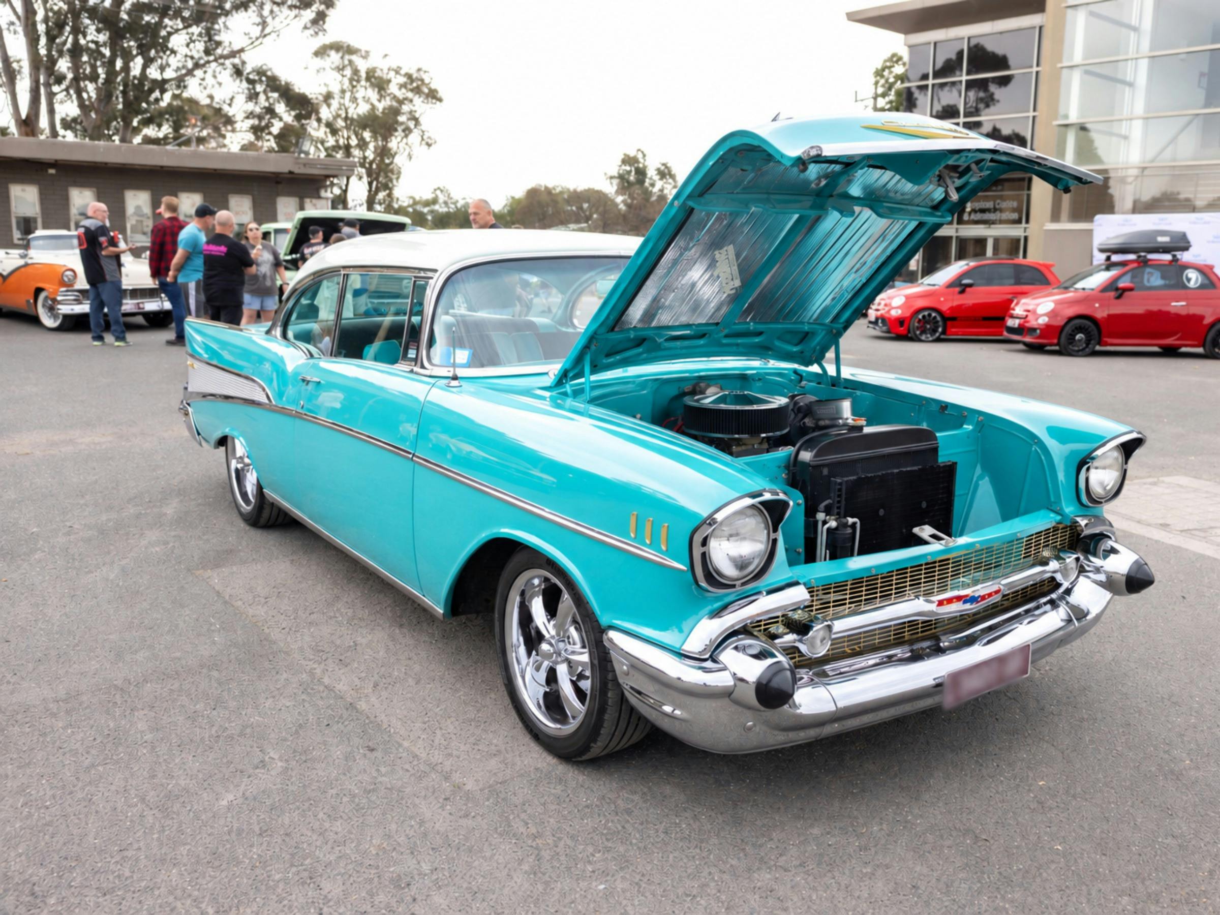 Classic and custom cars at the Wyndham Retro Motor Show supporting mental health.