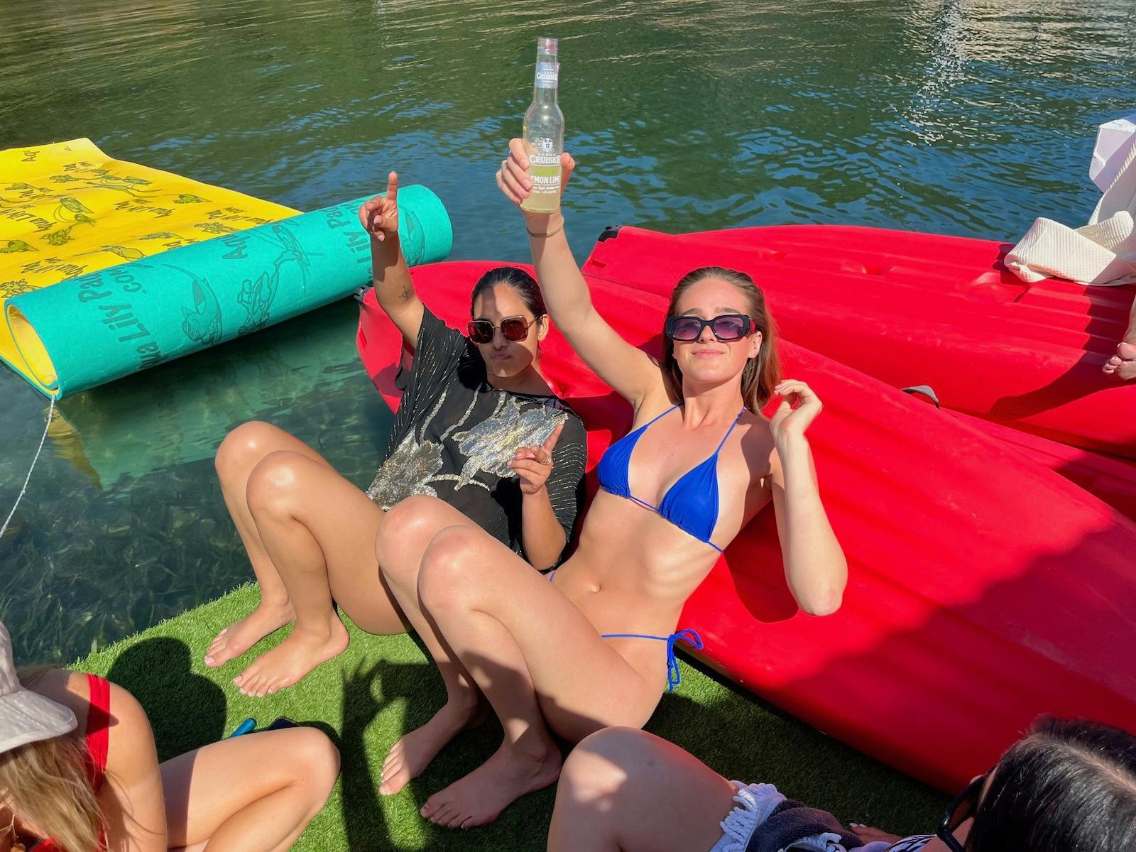 River Party - Cronulla Partyboote