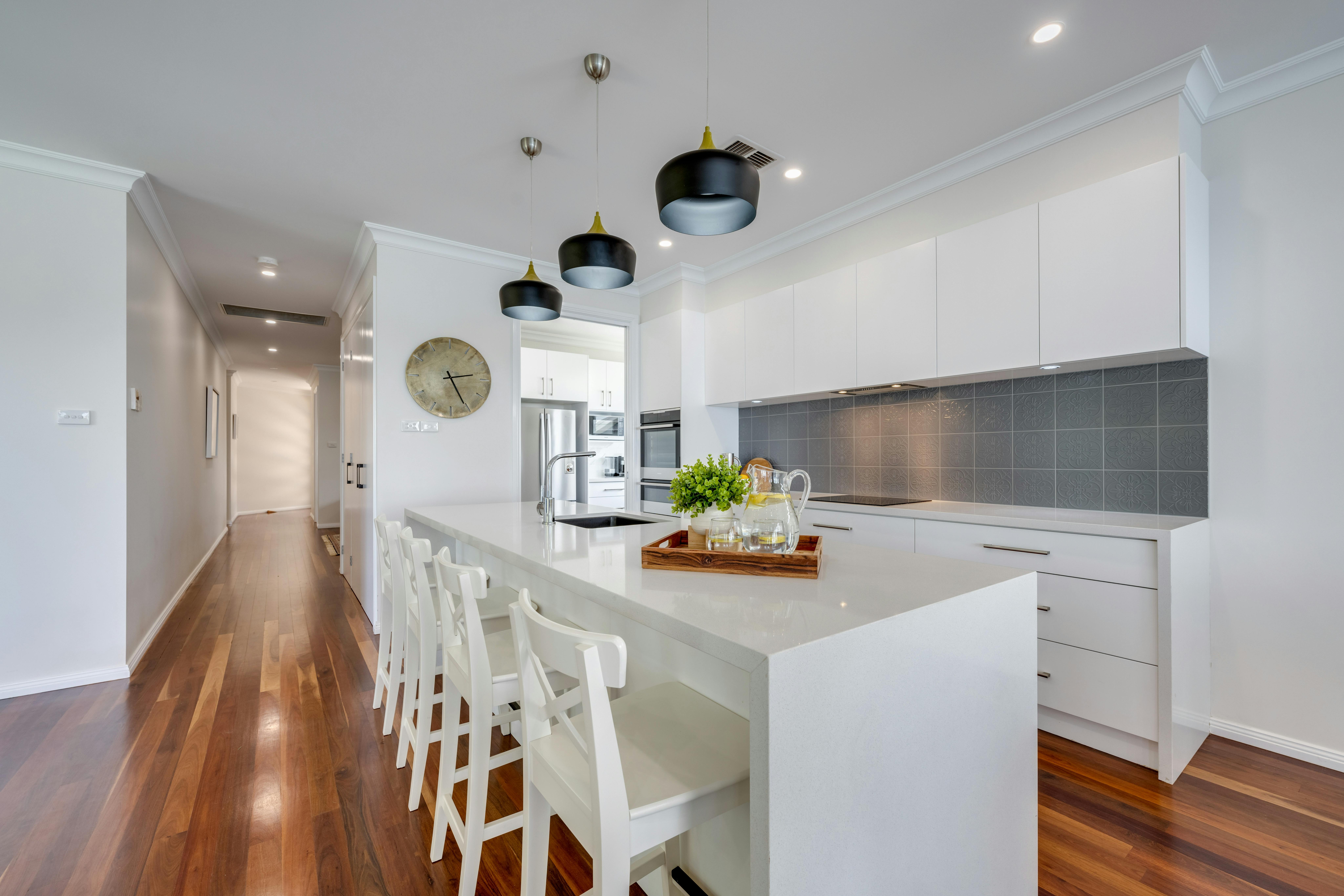 집사 식료품 저장실이 있는 주방