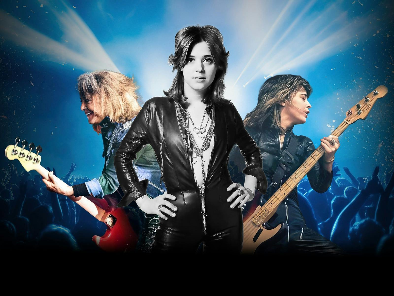 Suzi Quatro on stage with Band