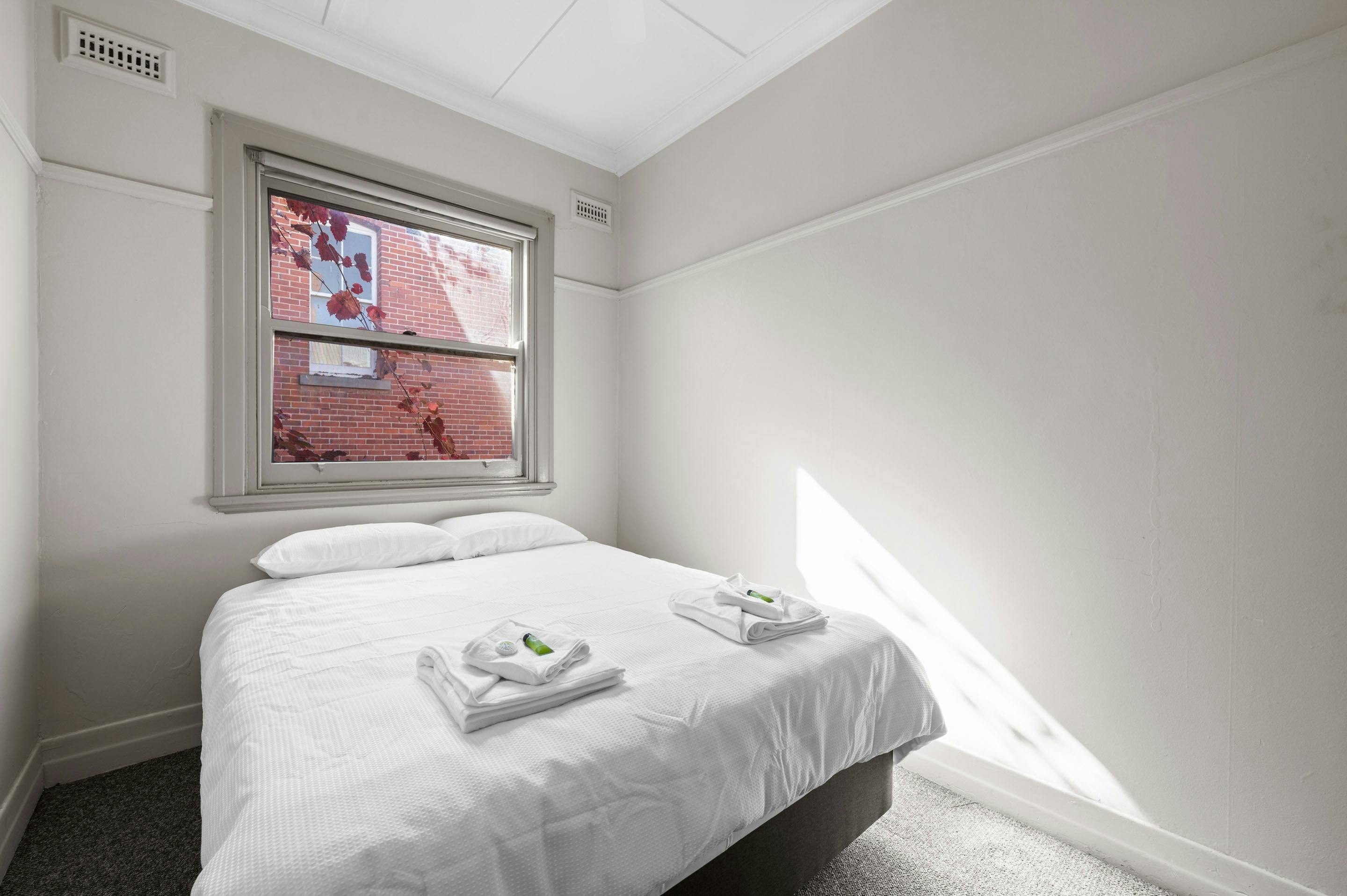 Queen Room, Shared Bathroom