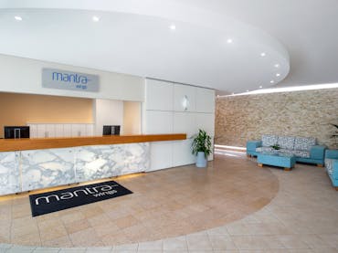 Mantra Wings - Lobby