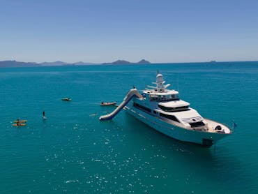 Whitsundays Yacht Charter | YOTSPACE Yacht Charters Whitsundays Yacht Charter | YOTSPACE Yacht Charters
