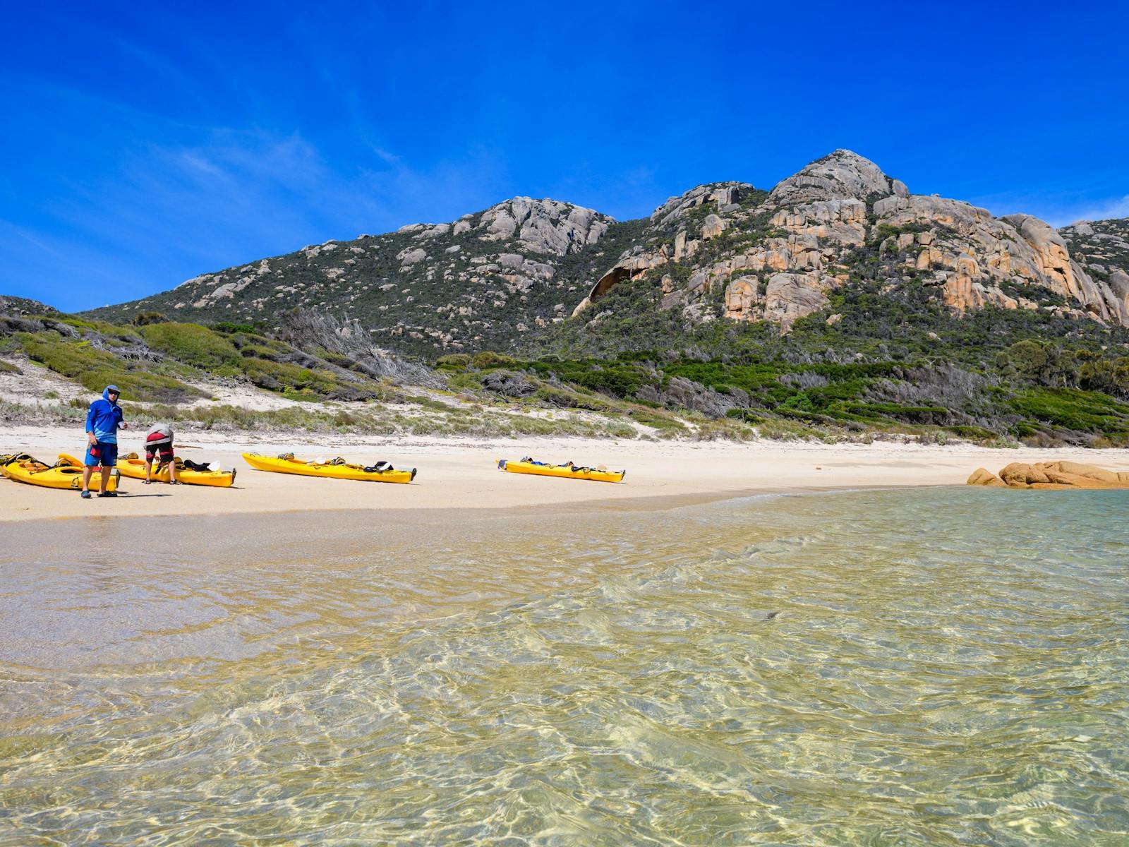 Kayaking Flinders Island