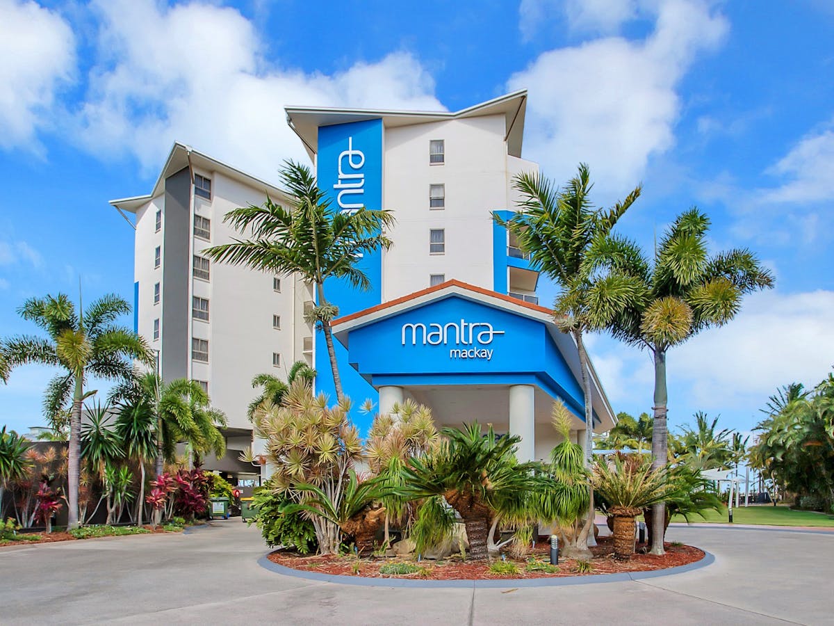 Mantra Mackay Hotel Exterior