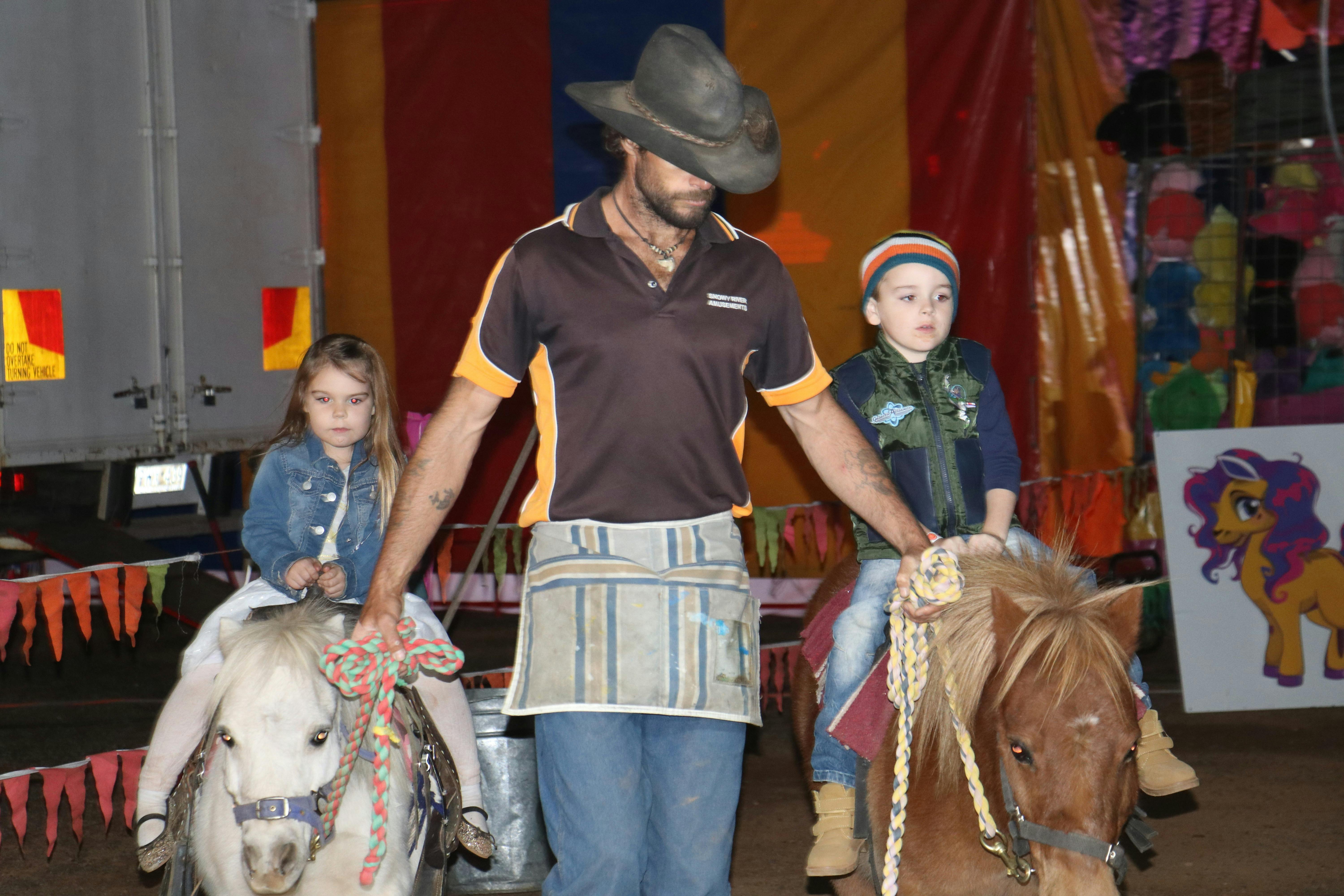 Cobar Show