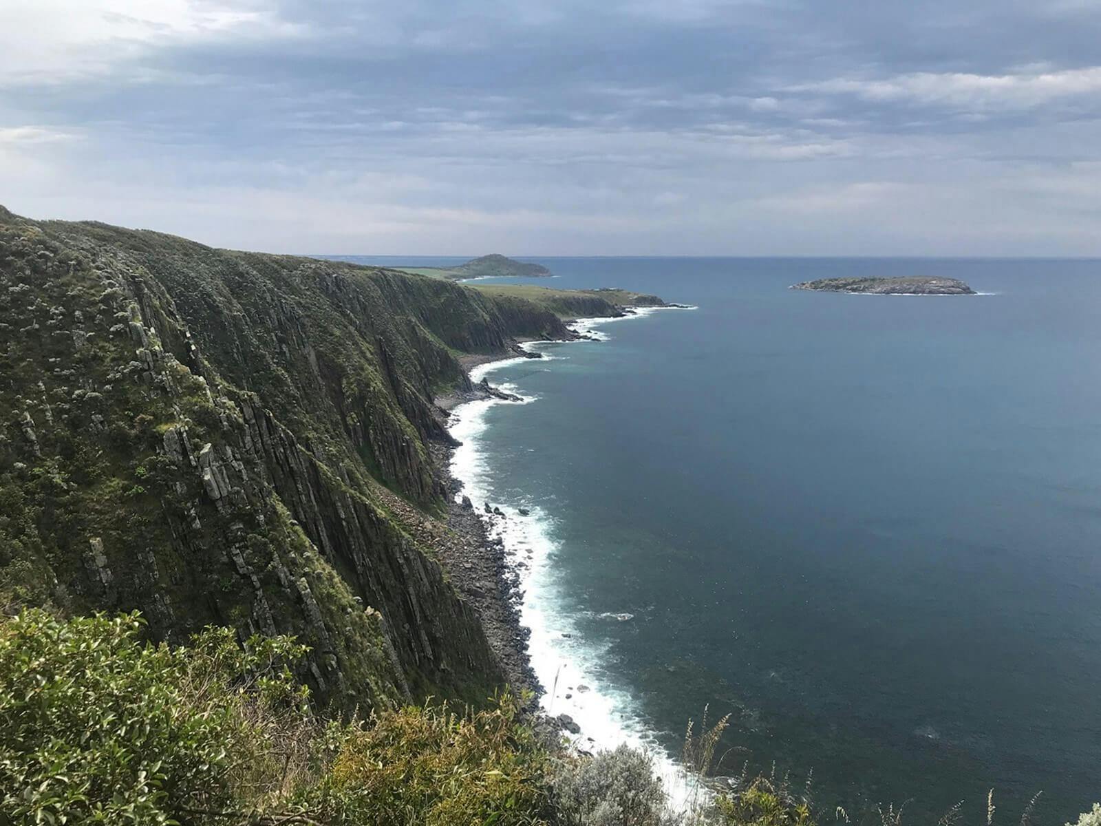 Fleurieu-Peninsula-walking-tour-for-women-cliff