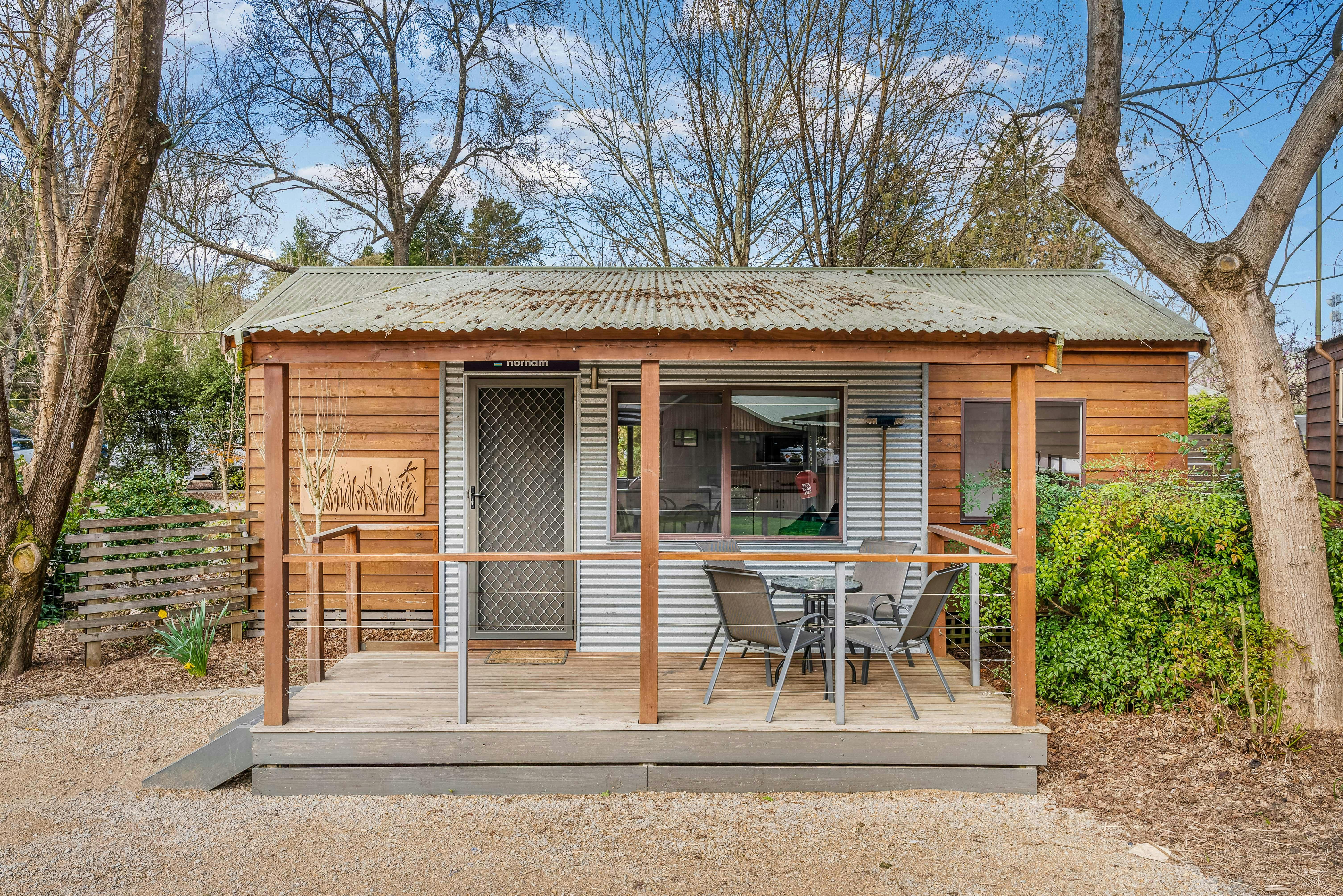 Pet Friendly Two Bedroom Cabin | Tasman Holiday Parks - Bright