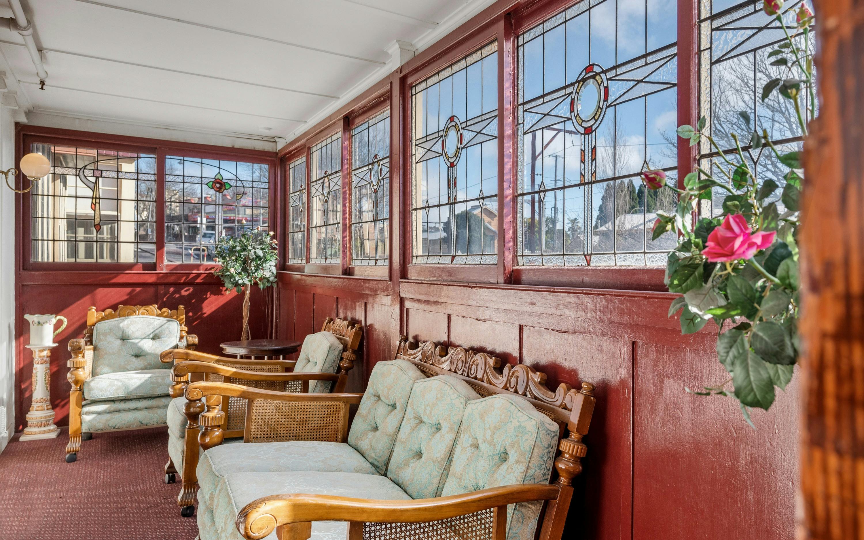 메트로폴 게스트하우스 편집