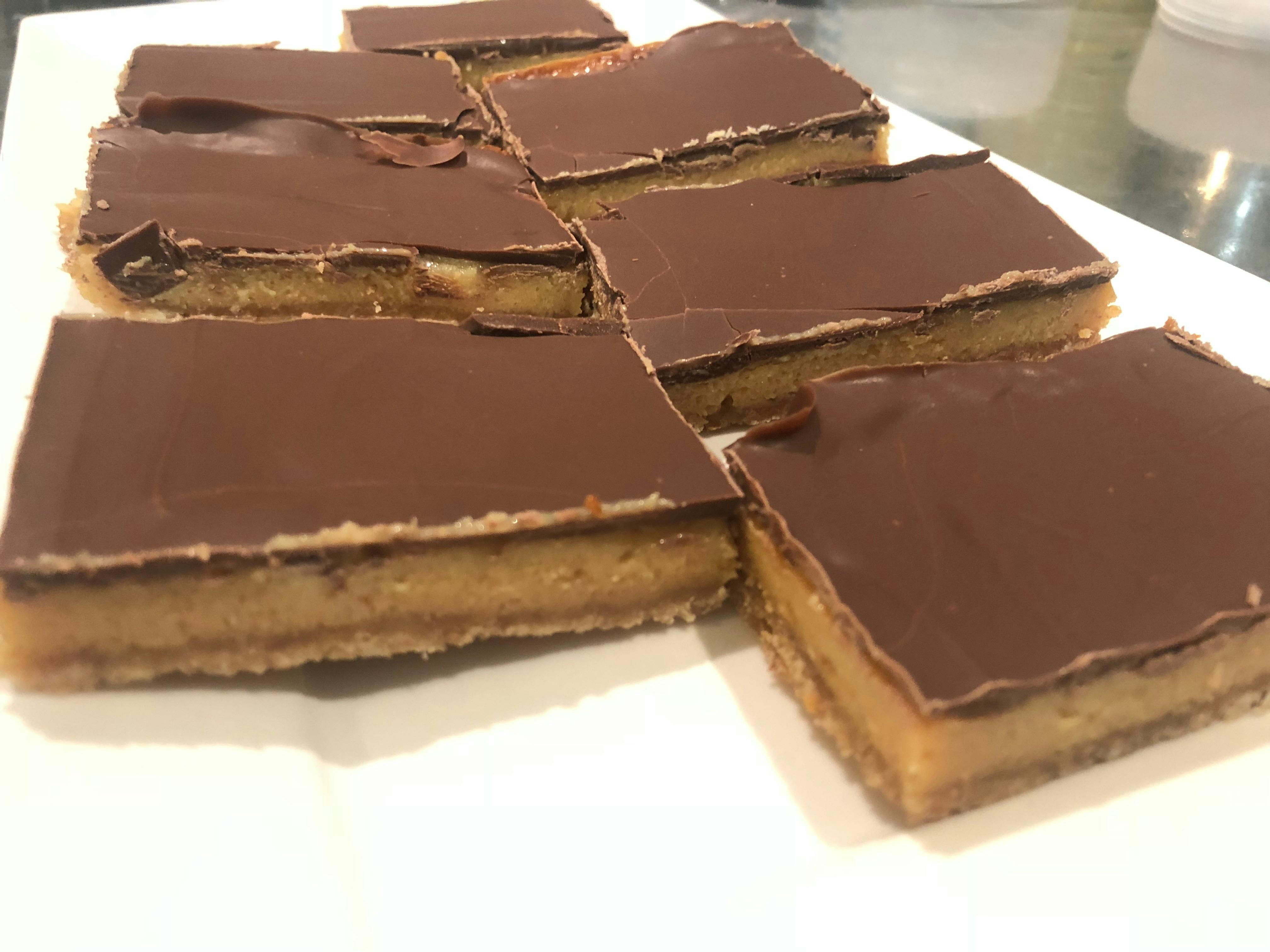 Chocolate caramel slice