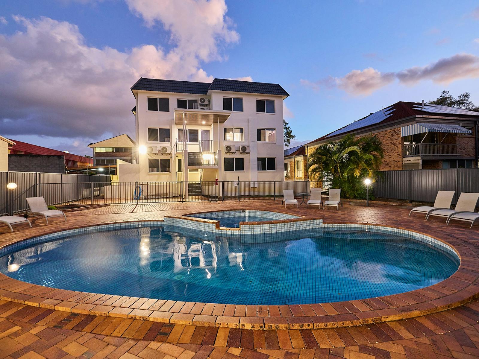 Southport Motel & Apartments | Gold Coast |Pool Area Southport Motel & Apartments | Gold Coast |Pool Area