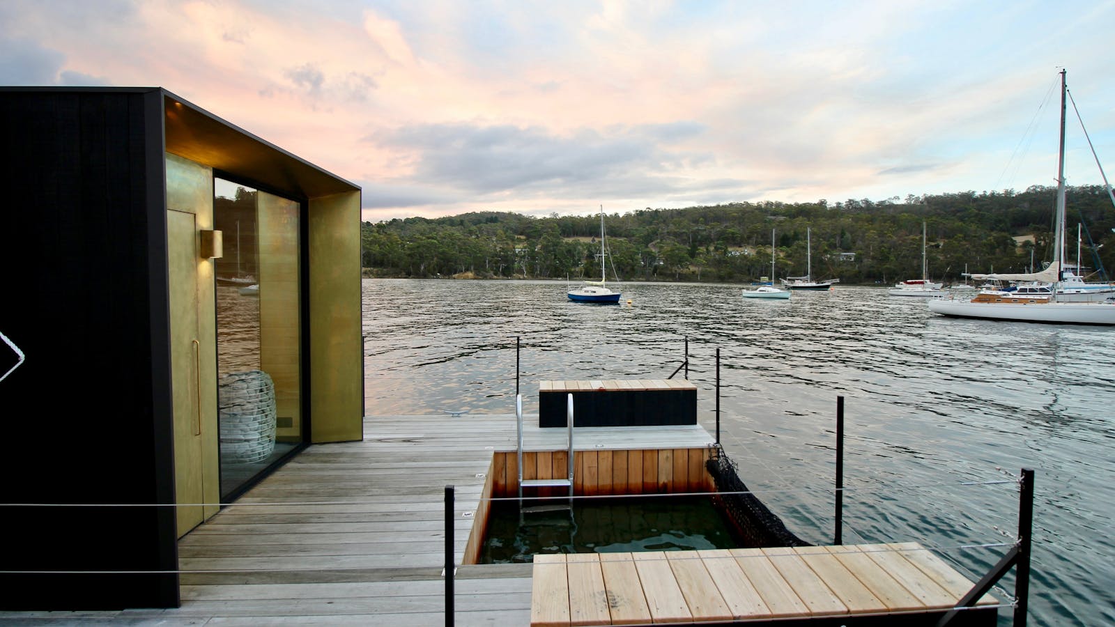 Sauna Boat Tasmania - Overlooking the picturesque Little Oyster Bay