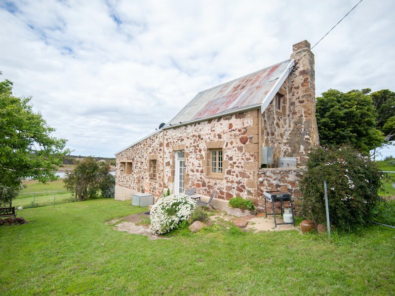 The Shepherds Cottage image