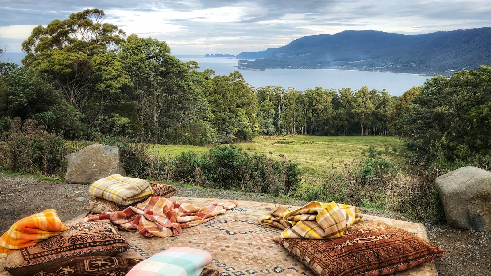 Cube Cafe Magic Carpet