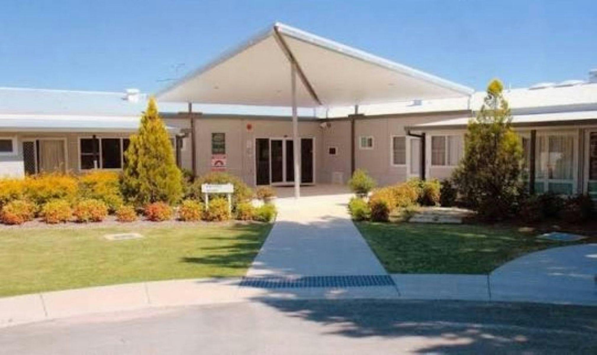 Creek Hospital