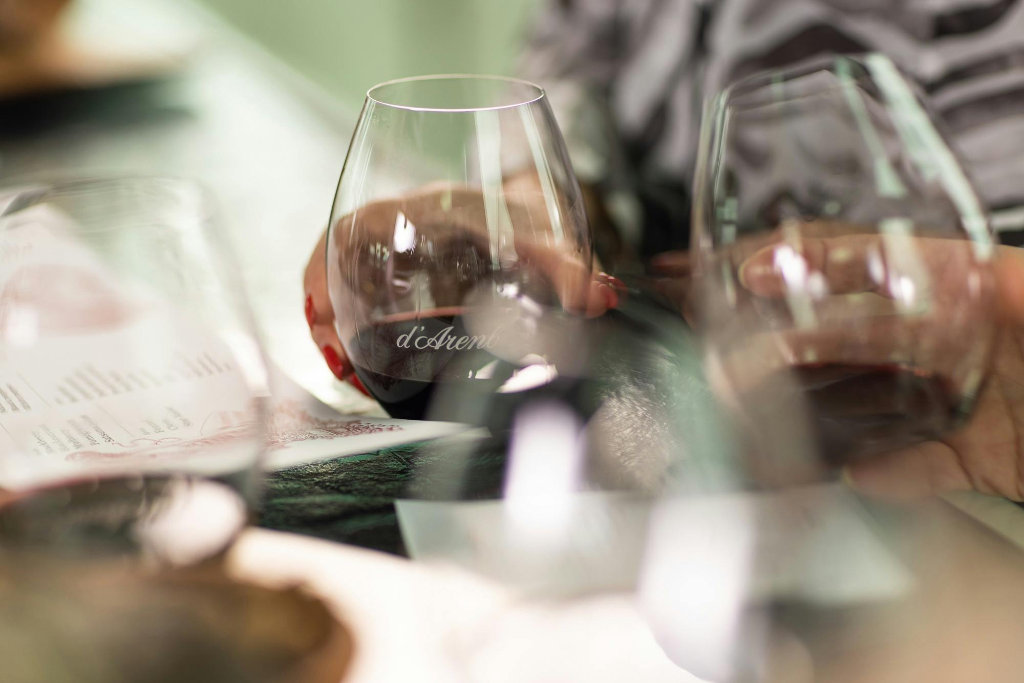 The Dead Arm Distinction