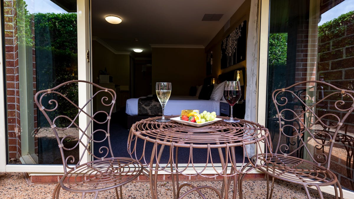 Deluxe Twin Room Patio