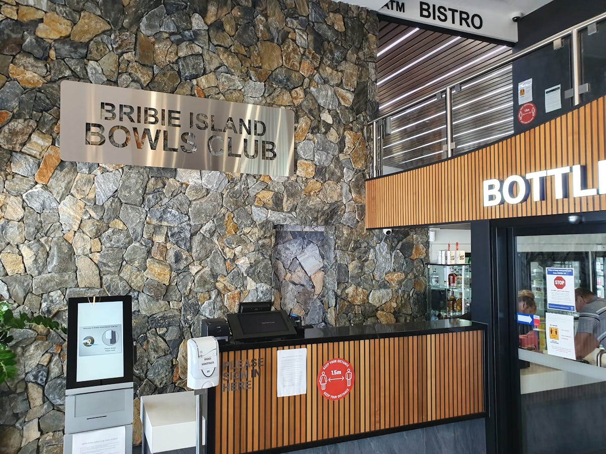 The Foyer and Club Bottleshop