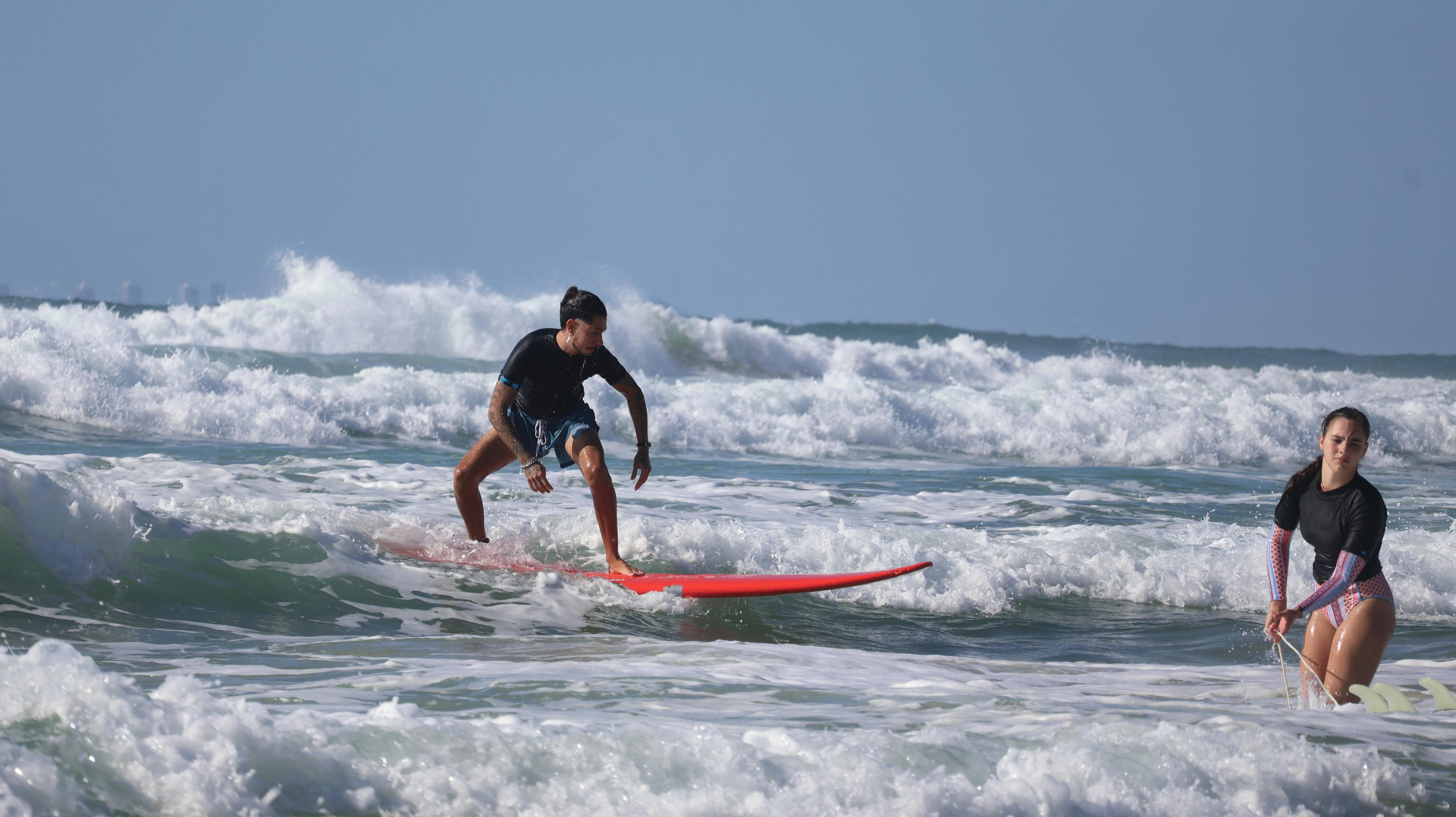 Surfing International Surf School