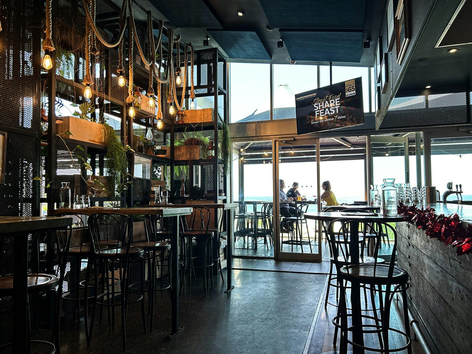 Rustic vibes, ocean views and good drinks