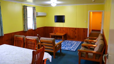 5 Bedroom Living room