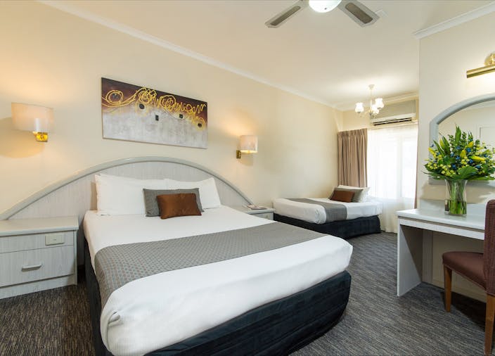 Standard Twin Room