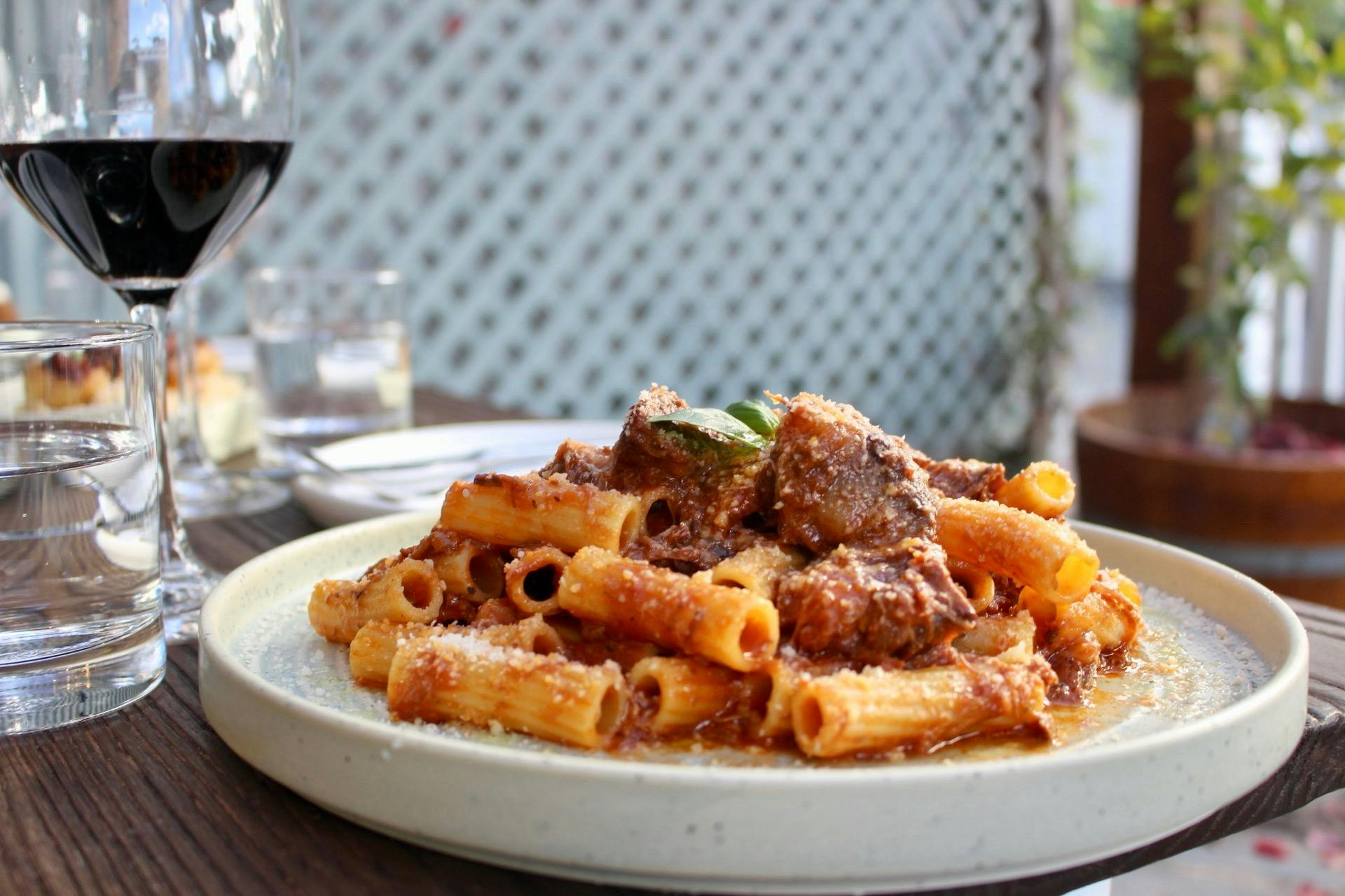 Maccheroni Al Ragù Napoletano