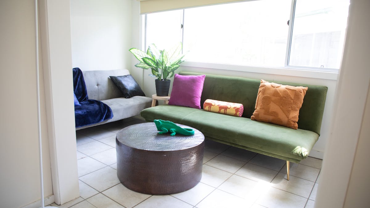 Cottage Lounge
