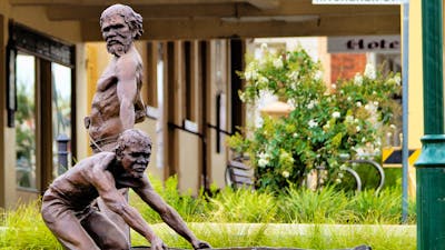 Yarri and Jacky Jacky sculpture