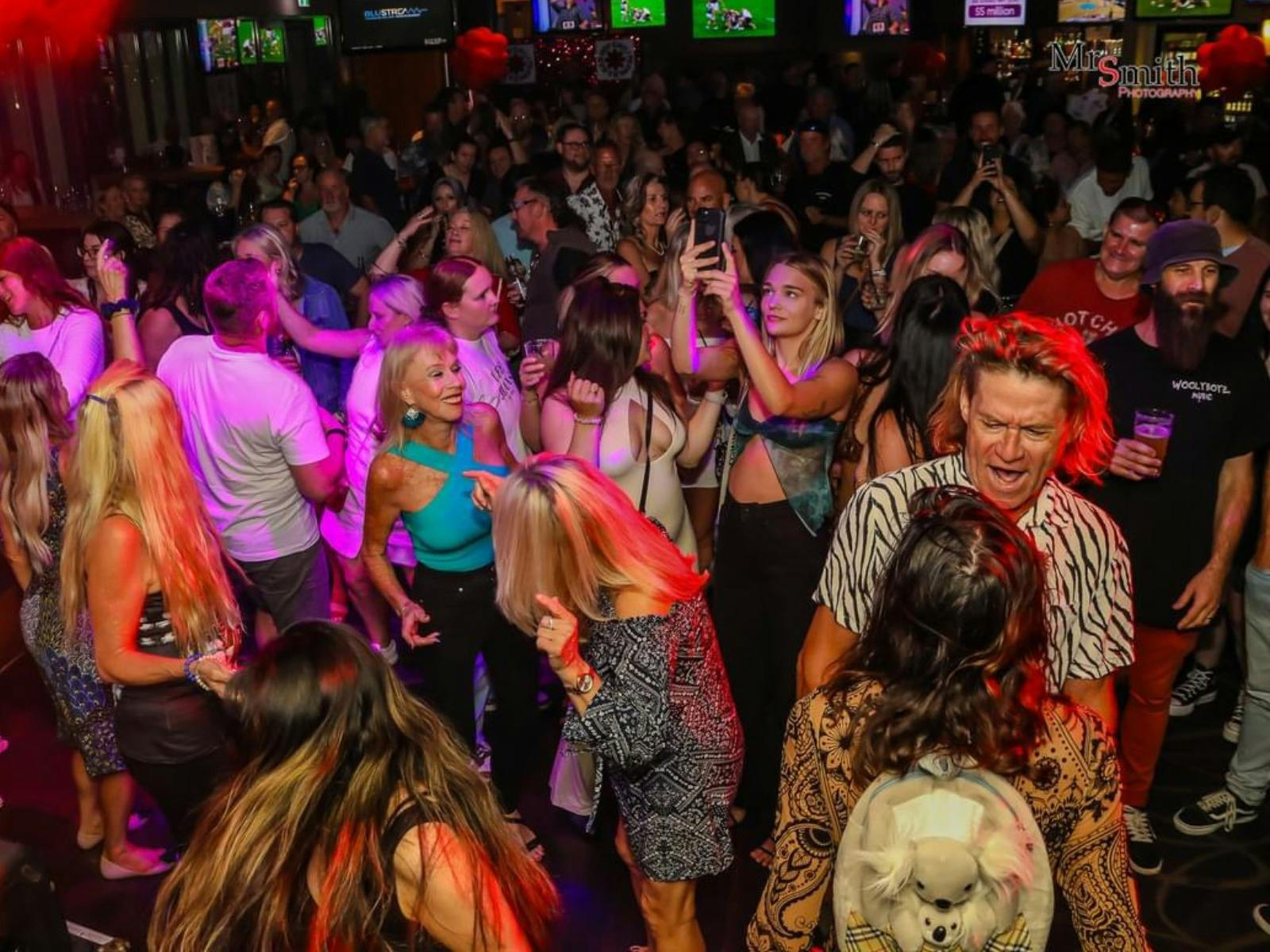 Image of the crowd at band show