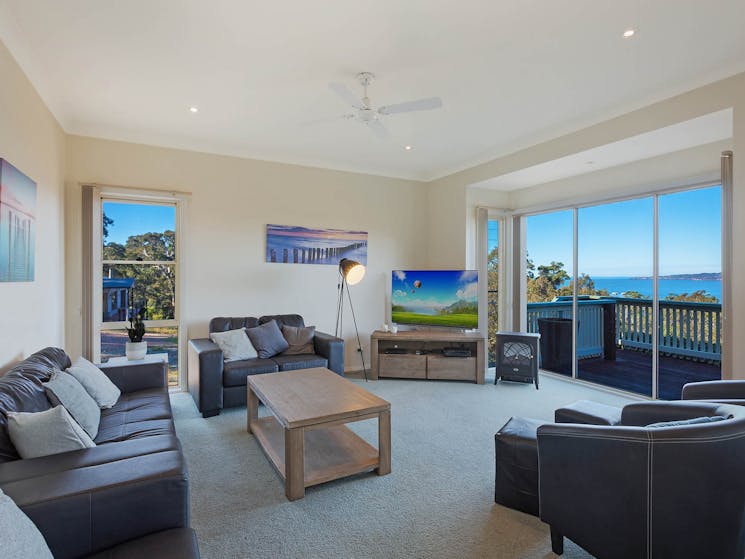Whale Cove | NSW Holidays & Accommodation, Things to Do, Attractions