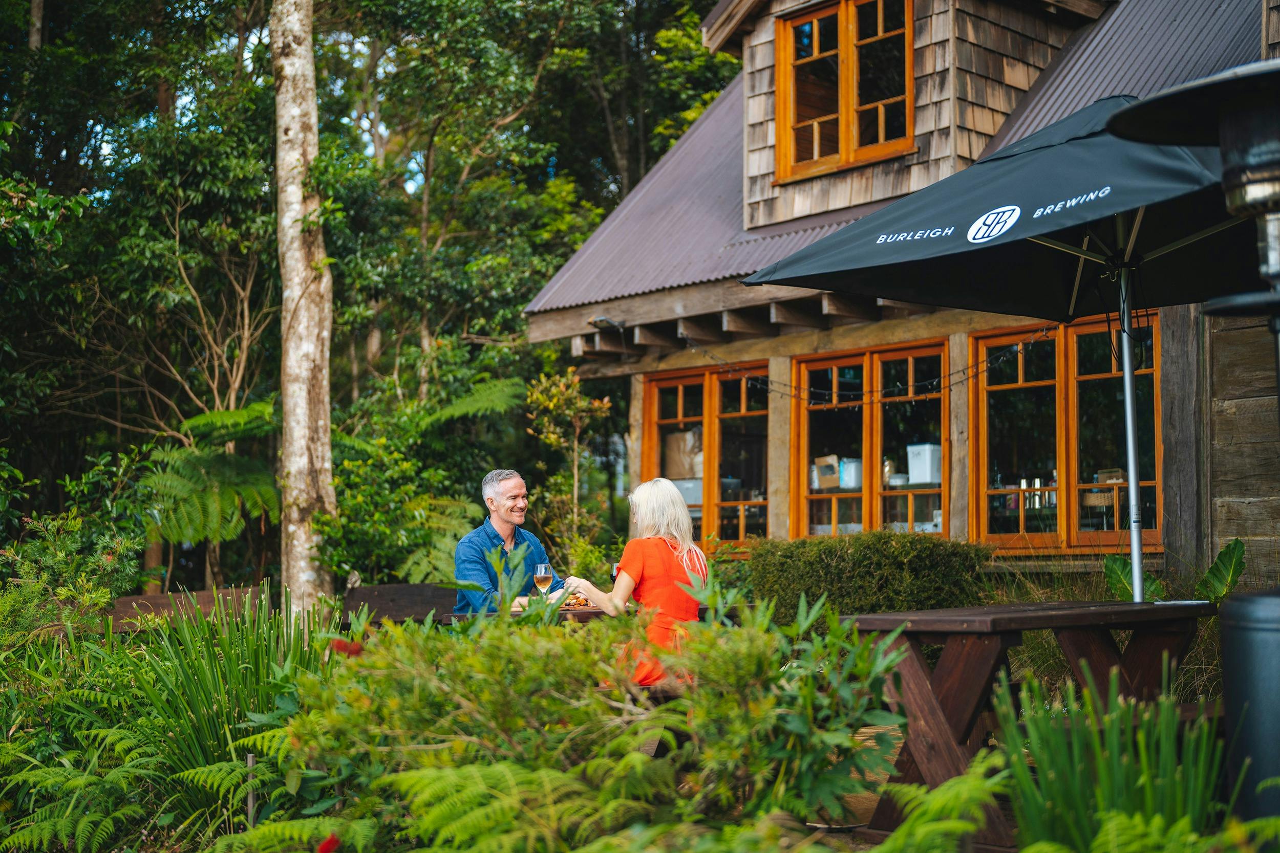 Groom's Cottage & Bushwalker's Bar