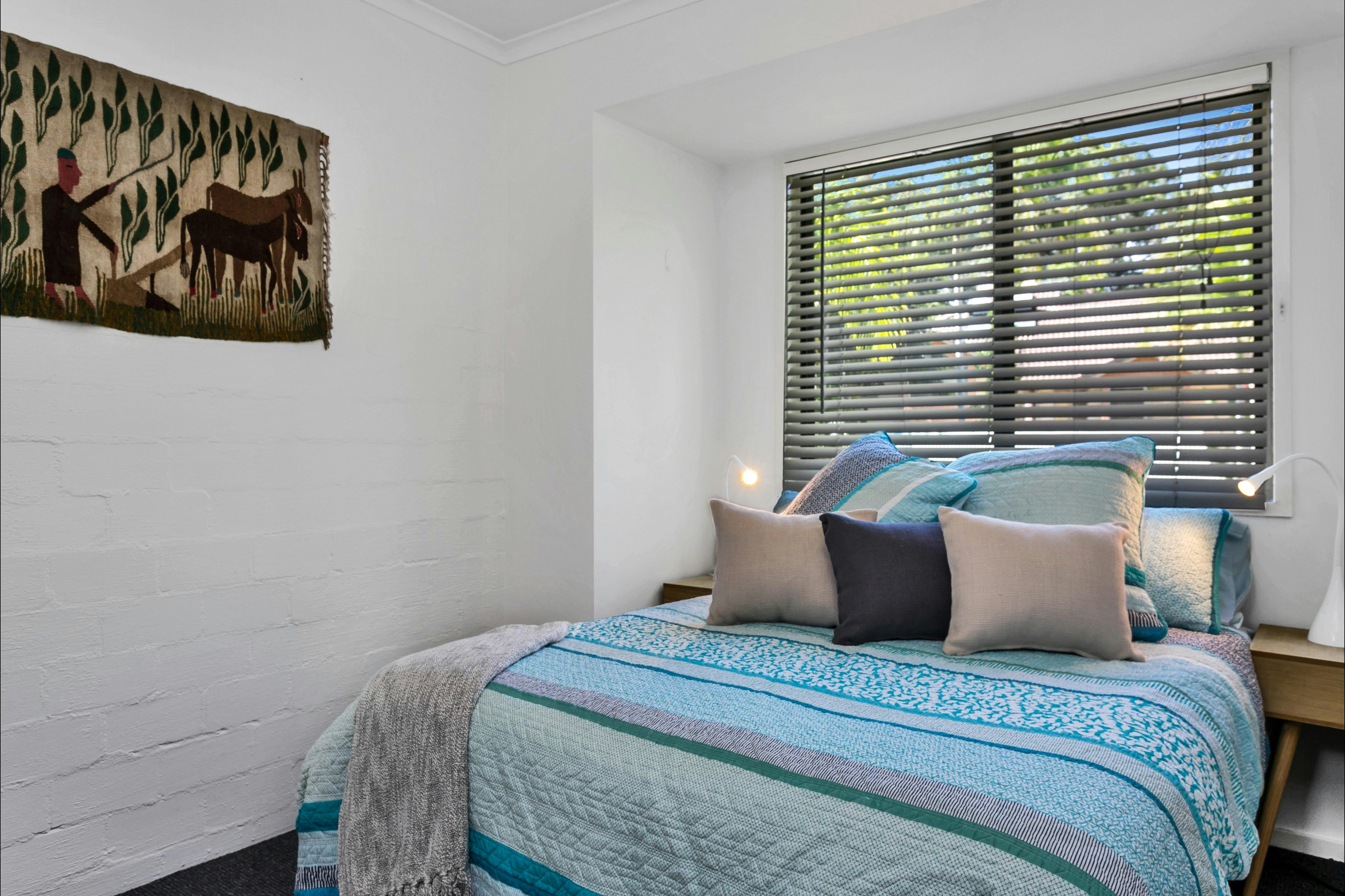 마호가니 롯지 - 베네시안 블라인드가 있는 퀸룸