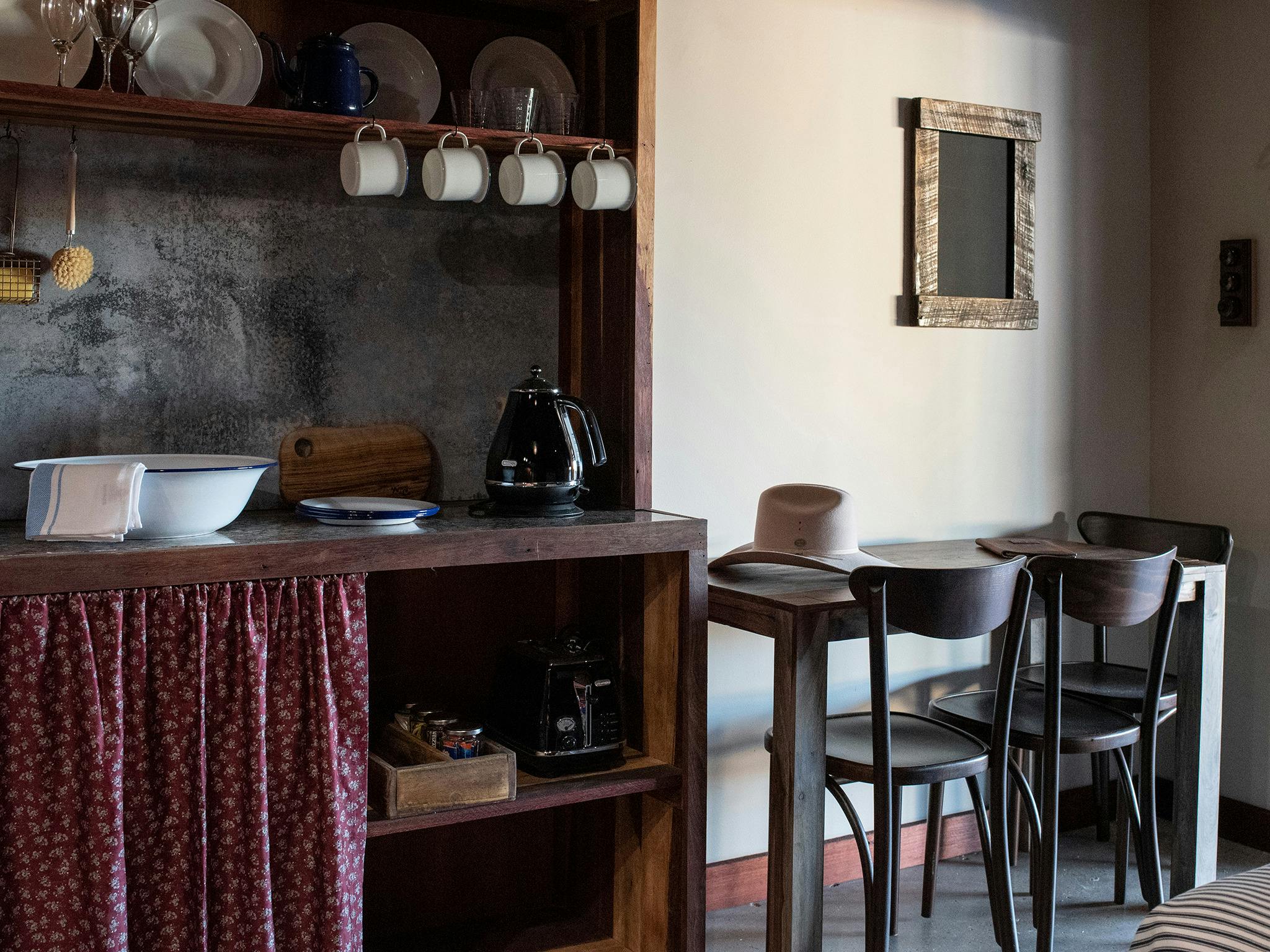 Tea- and coffee-making facilities in The Stables rooms at The Staging Post, Longreach