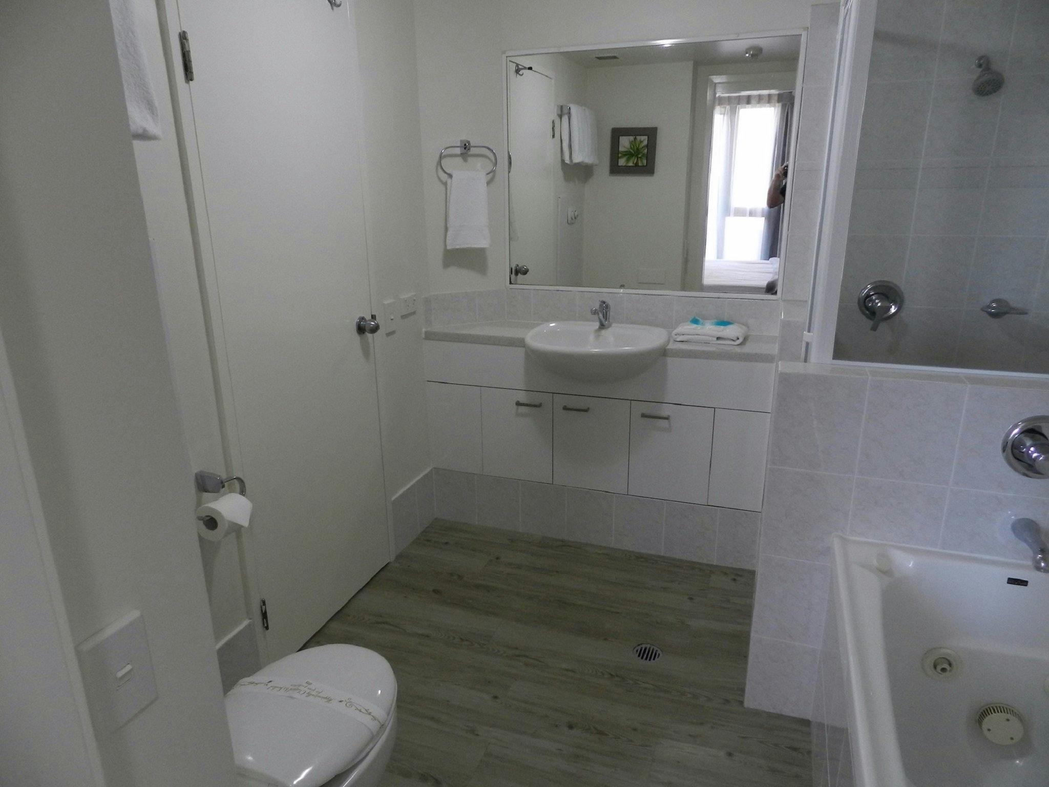 Bathroom Bathroom