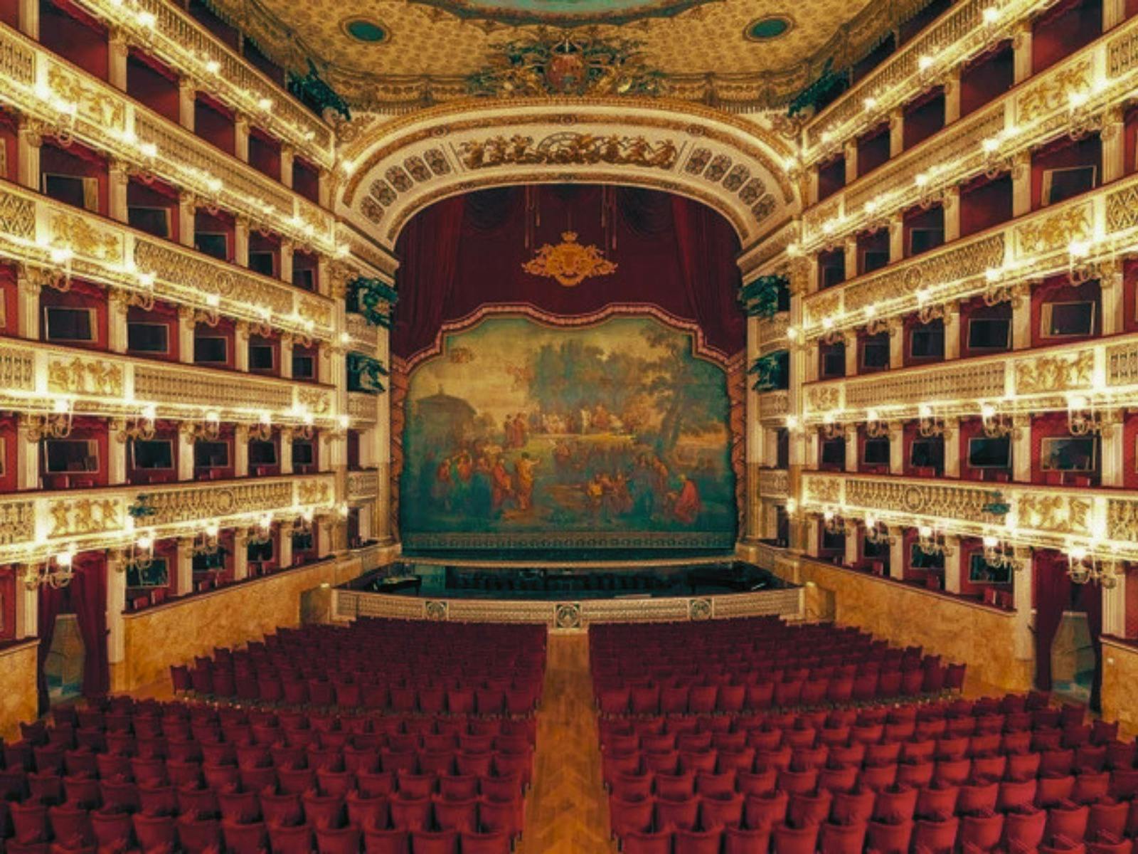 Opera Dinner - Curtain Up!