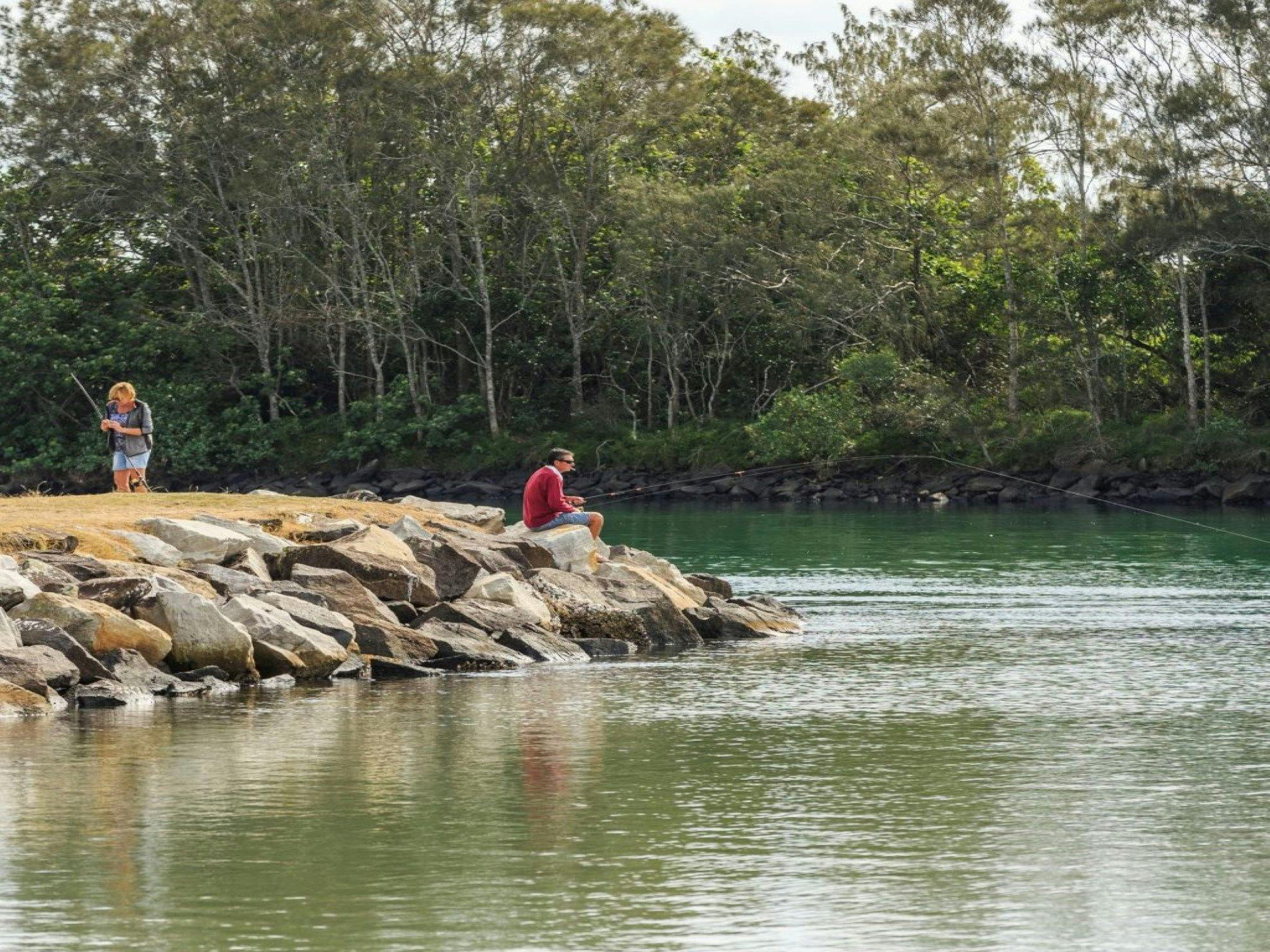 Reflections Holiday Parks Massy Greene Fishing