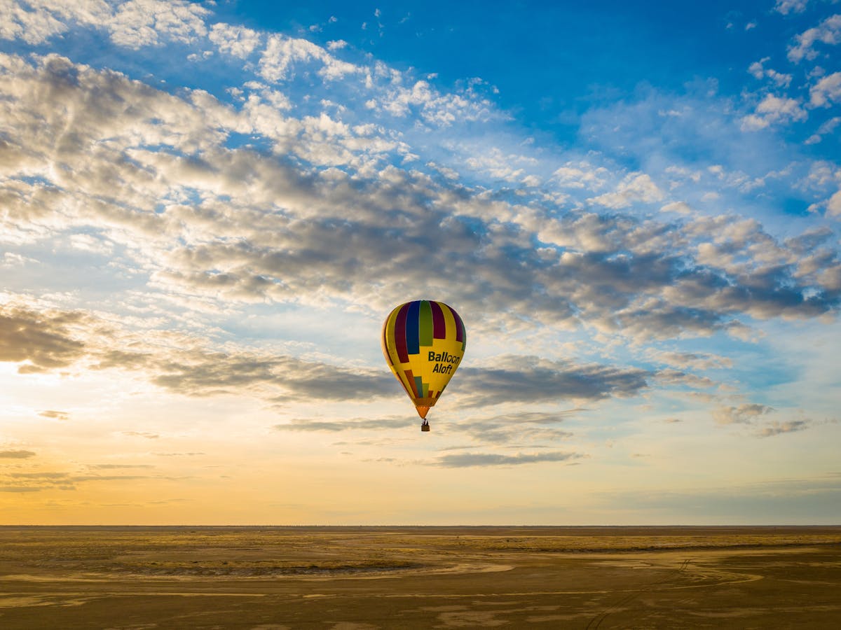 Balloon Aloft balloon over Burketown Balloon Aloft balloon over Burketown