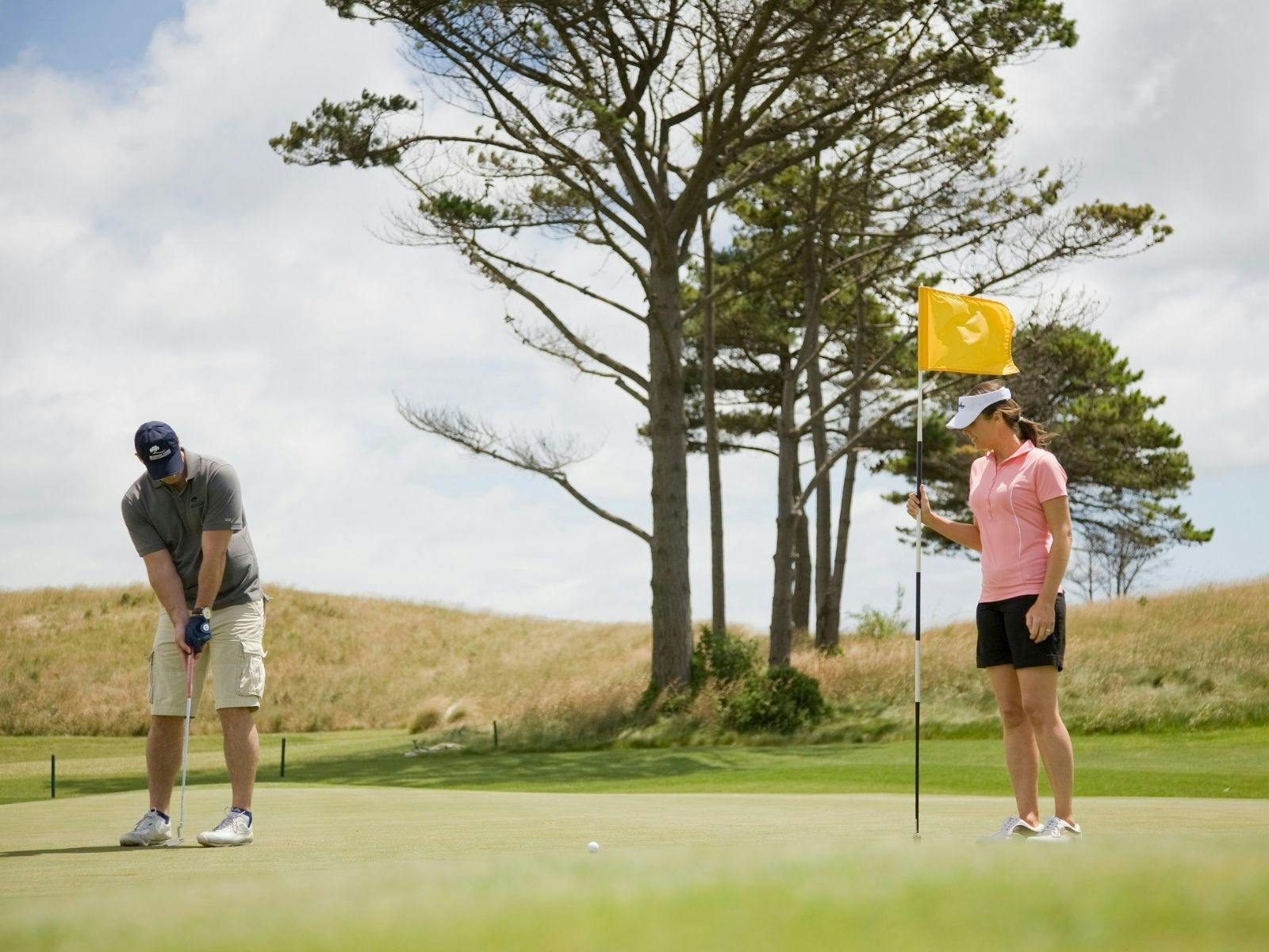 Peppers Moonah Links Golf tour by helicopter in the Mornington Peninsula