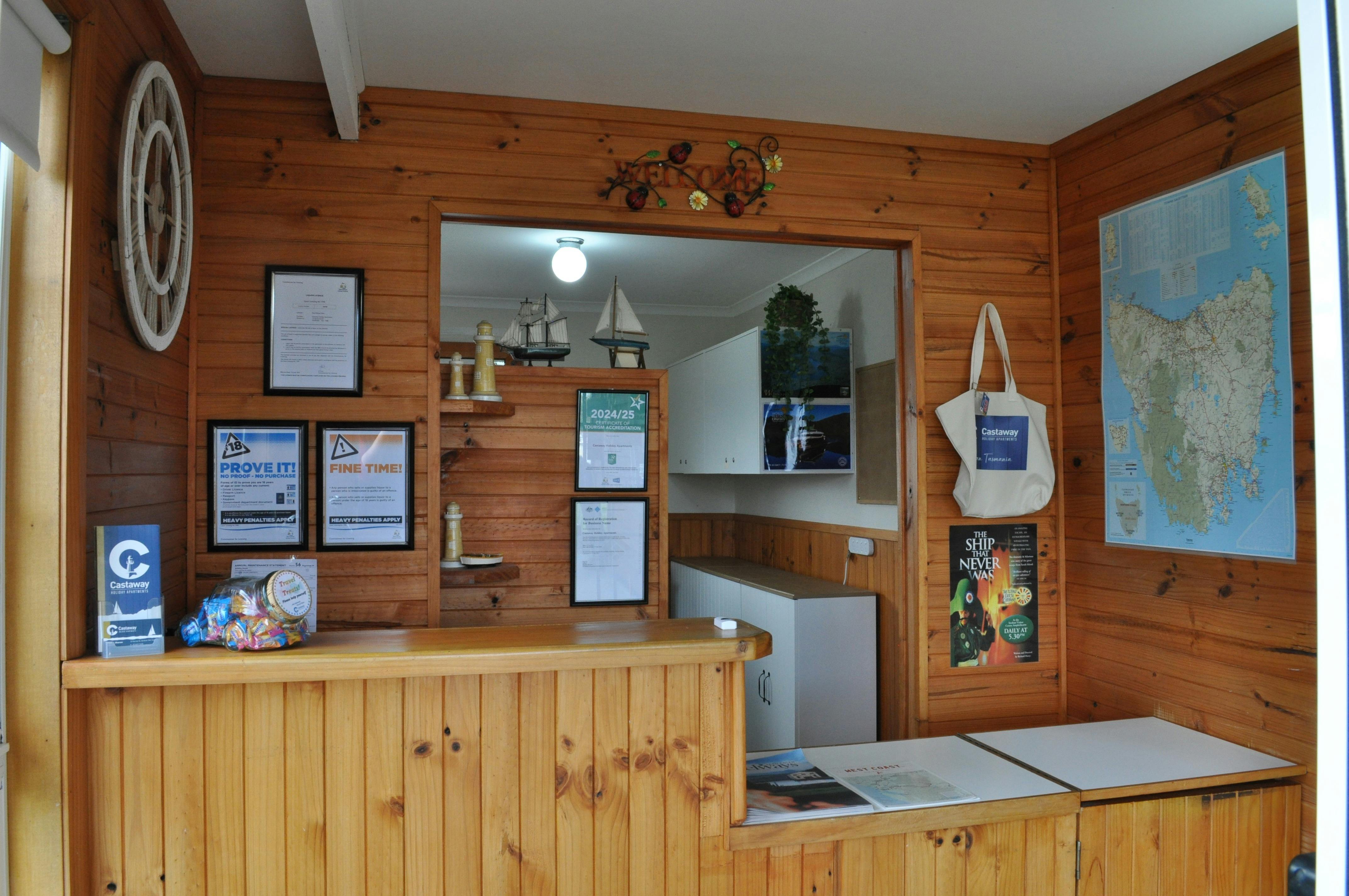 Castaway Holiday Apartments