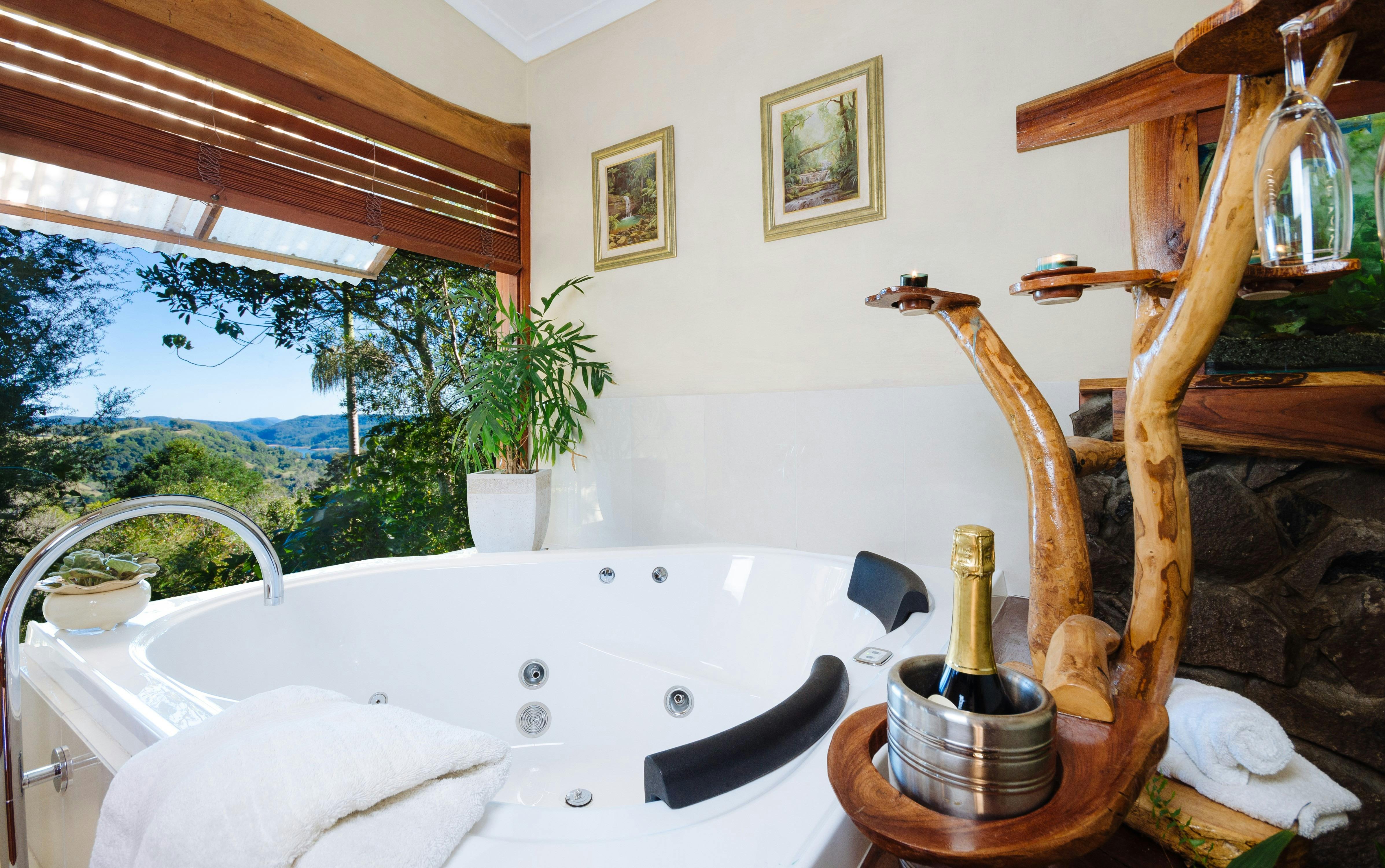 Lakeview Deluxe Cottage