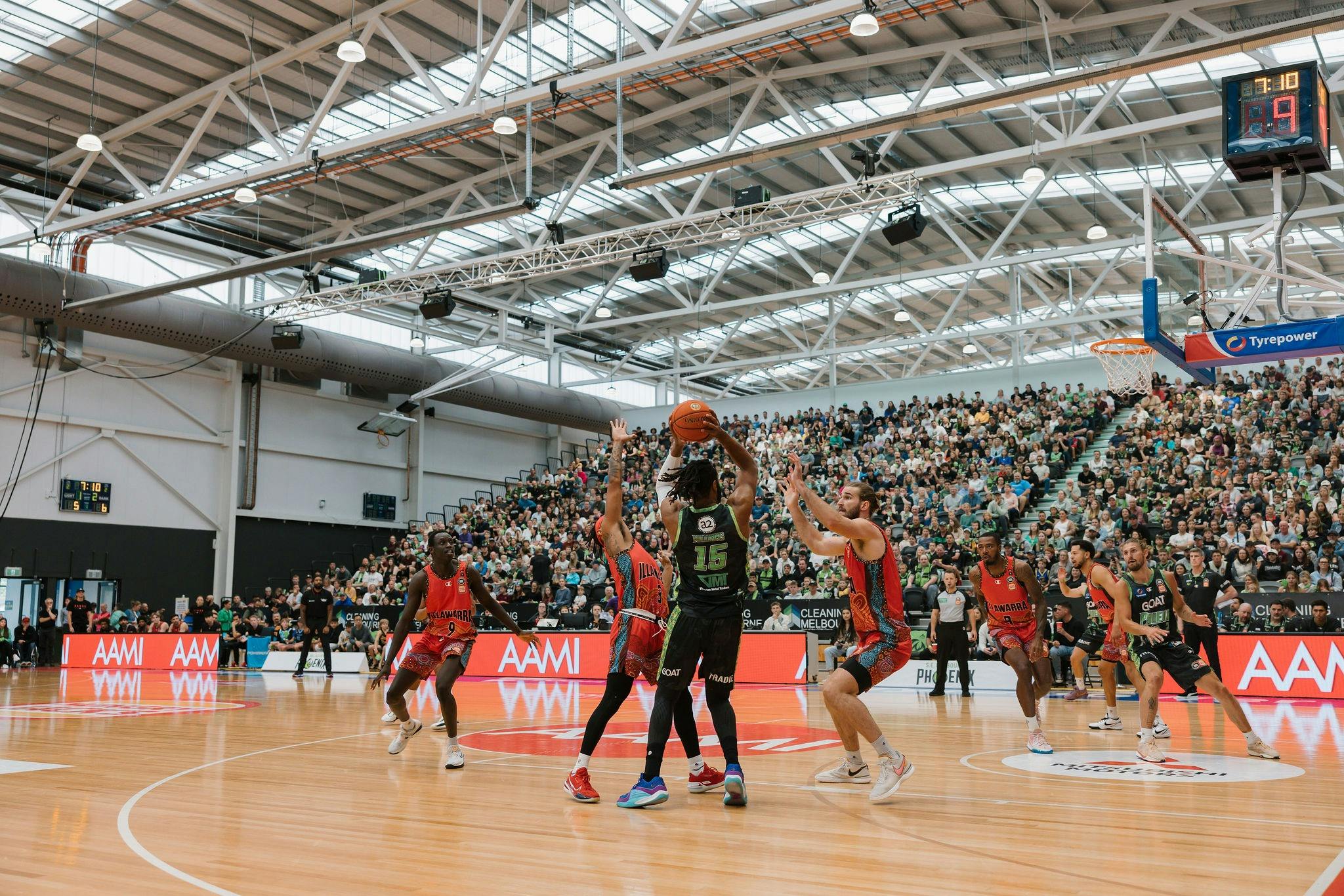 South East Melbourne Phoenix playing  basketball